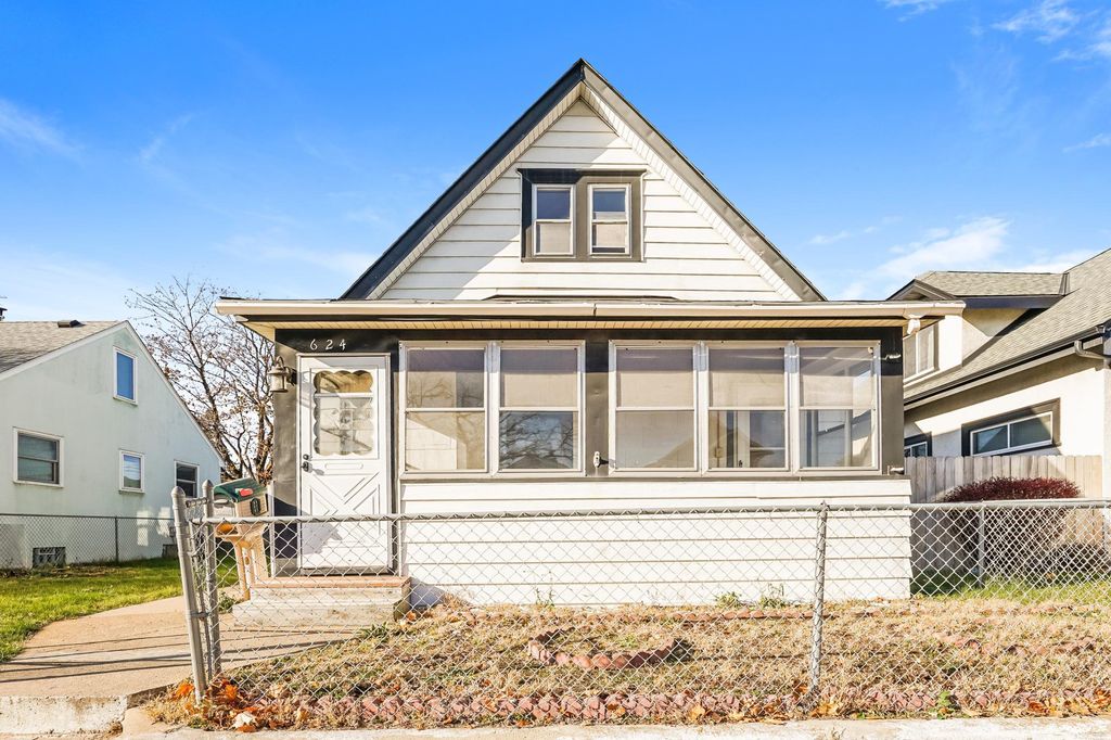 624 2nd Avenue S, South Saint Paul, MN 55075
