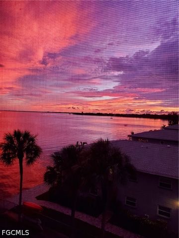 3300 N Key DR 7E, North Fort Myers, FL 33903