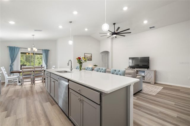 35542 BELLINGTON BOULEVARD, Zephyrhills, FL 33541
