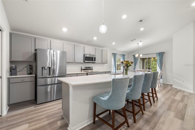 35542 BELLINGTON BOULEVARD, Zephyrhills, FL 33541