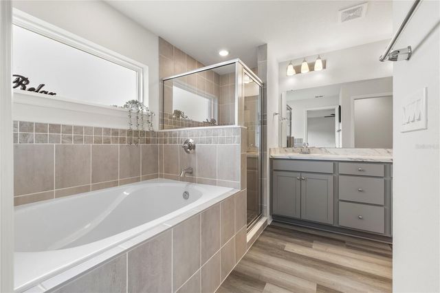 35542 BELLINGTON BOULEVARD, Zephyrhills, FL 33541