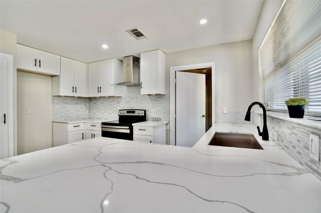 4550 Spellman Road, Houston, TX 77035