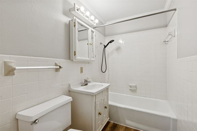 1017 Denmark Street, Grand Prairie, TX 75050