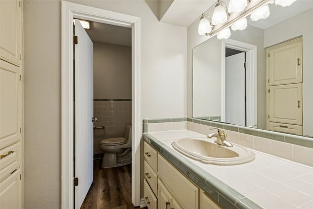 1017 Denmark Street, Grand Prairie, TX 75050