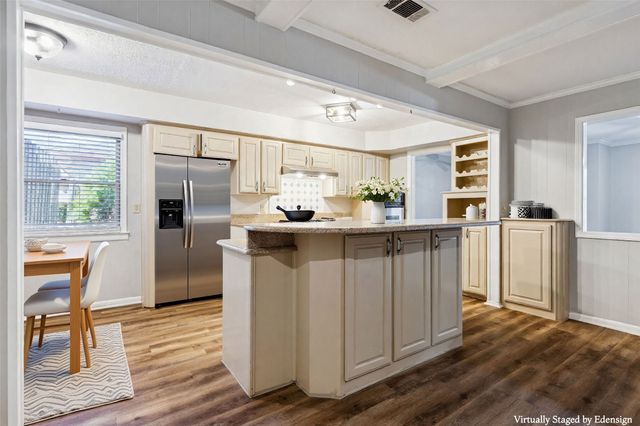 1017 Denmark Street, Grand Prairie, TX 75050