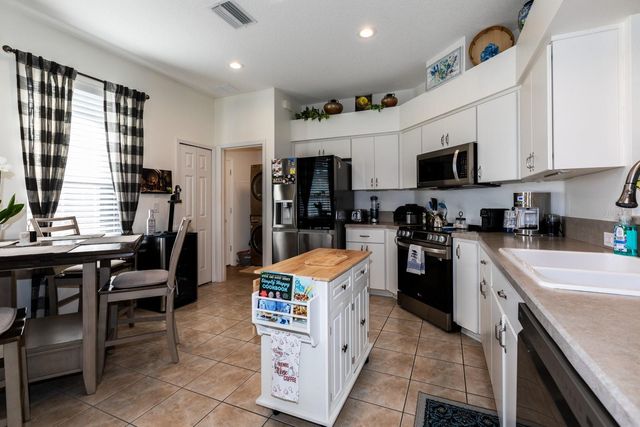 27601 STONEY BROOK DRIVE, Leesburg, FL 34748