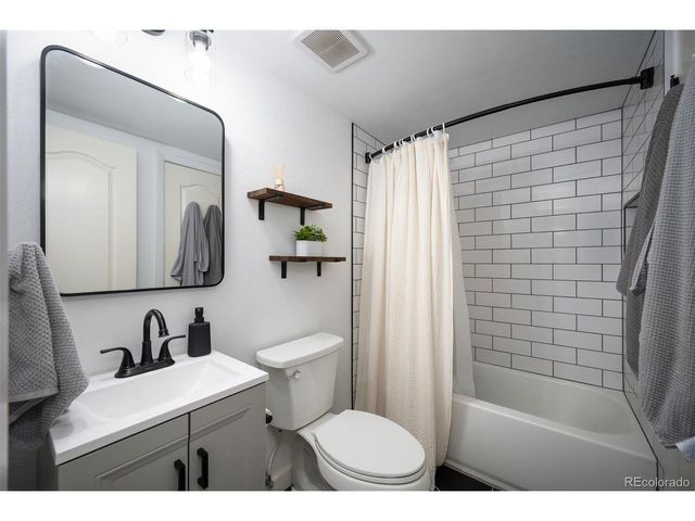 4367 E Maplewood Way, Centennial, CO 80121