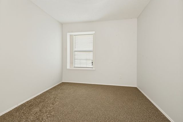 2103 Foley Drive, Arlington, TX 76013