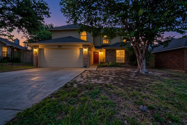 2103 Foley Drive, Arlington, TX 76013