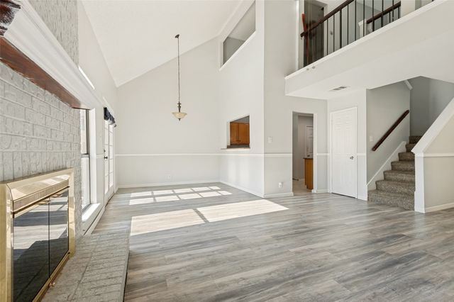 2103 Foley Drive, Arlington, TX 76013