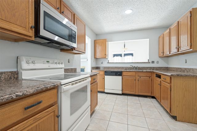 2103 Foley Drive, Arlington, TX 76013