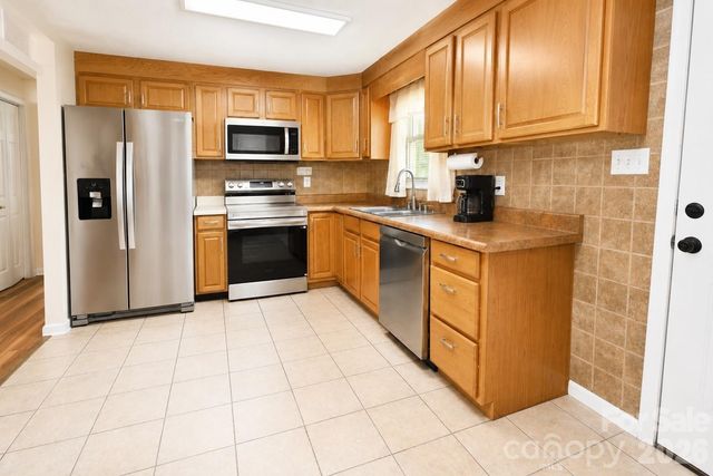 3237 Annex Street, Conover, NC 28613