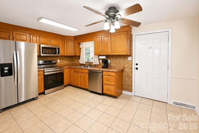 3237 Annex Street, Conover, NC 28613