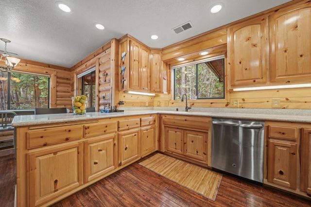 1190 Lili Valley Cir, West Point, CA 95255