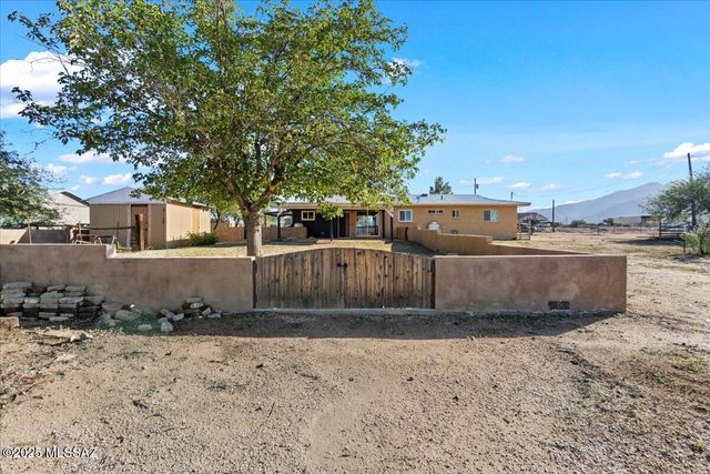 1250 E Antelope Lane, Safford, AZ 85546
