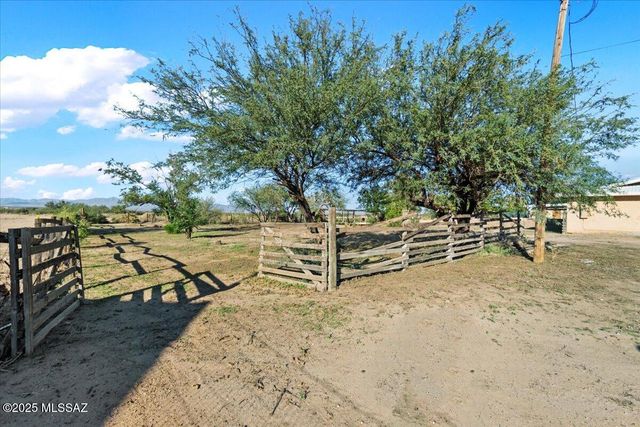 1250 E Antelope Lane, Safford, AZ 85546