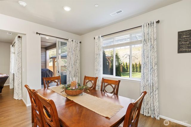 1324 Baker Heights Loop, Bremerton, WA 98312