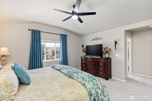 1324 Baker Heights Loop, Bremerton, WA 98312