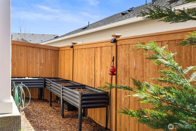 1324 Baker Heights Loop, Bremerton, WA 98312
