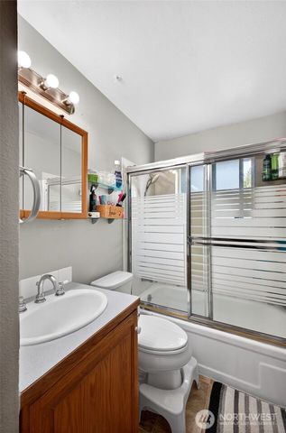 4216 W Tapps Drive E, Lake Tapps, WA 98391