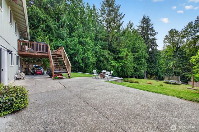 4216 W Tapps Drive E, Lake Tapps, WA 98391