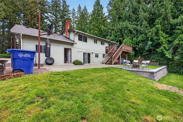 4216 W Tapps Drive E, Lake Tapps, WA 98391