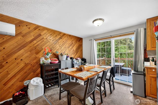 4216 W Tapps Drive E, Lake Tapps, WA 98391