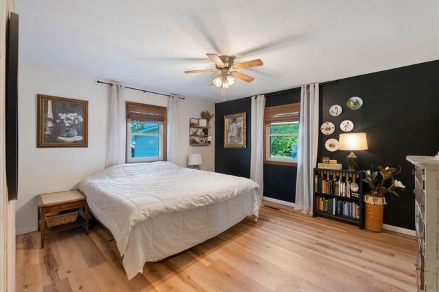 1117 Woodring Drive, Waverly, IA 50677