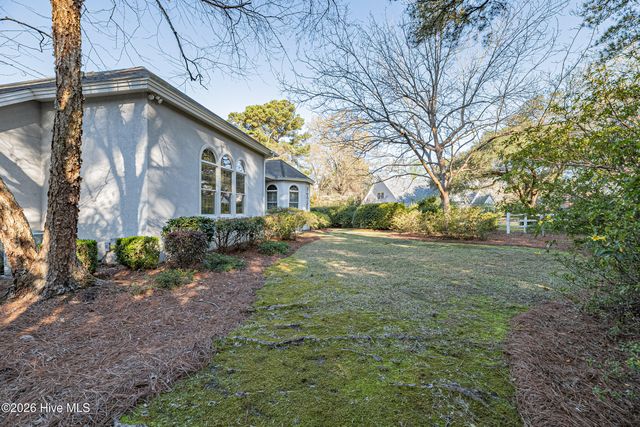 3001 Westview Drive, Greenville, NC 27834