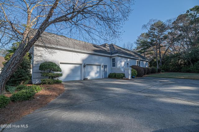 3001 Westview Drive, Greenville, NC 27834