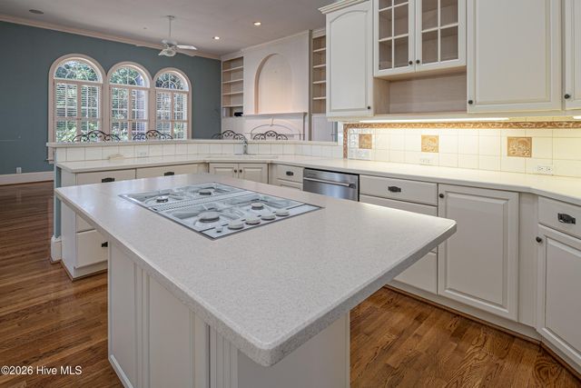 3001 Westview Drive, Greenville, NC 27834