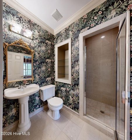 3001 Westview Drive, Greenville, NC 27834