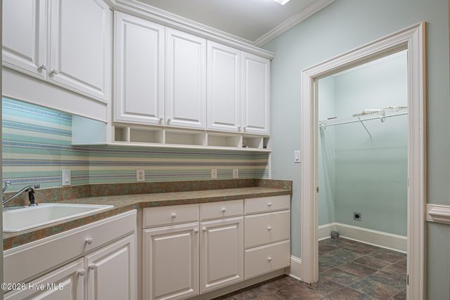 3001 Westview Drive, Greenville, NC 27834