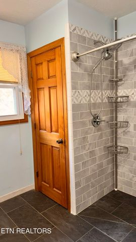 355 Laurel Way, Cosby, TN 37722