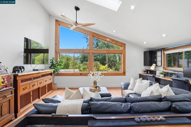 419 Kingsley Ct, Pleasant Hill, CA 94523