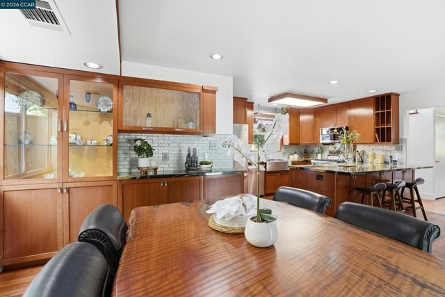 419 Kingsley Ct, Pleasant Hill, CA 94523