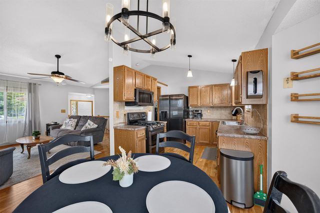 1240 S Todd Ct, Wichita, KS 67207
