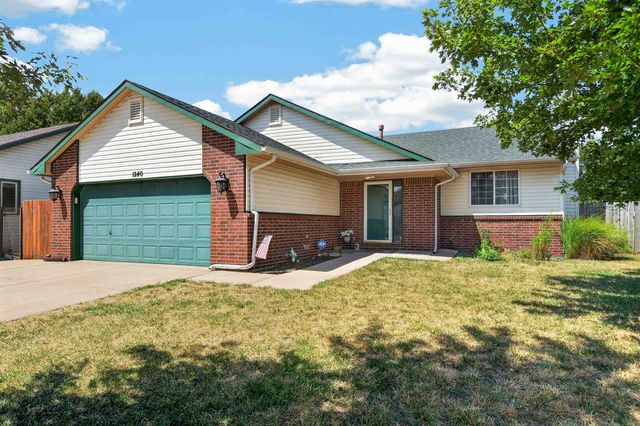 1240 S Todd Ct, Wichita, KS 67207