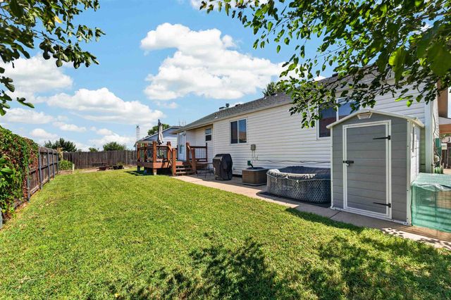 1240 S Todd Ct, Wichita, KS 67207