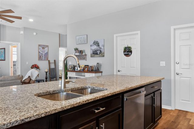 8271 WILDER LOOP, Lakeland, FL 33809