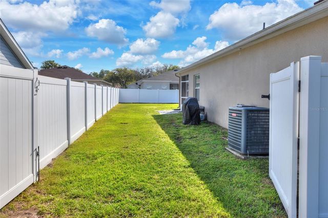 8271 WILDER LOOP, Lakeland, FL 33809