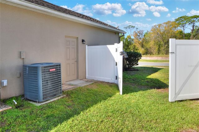 8271 WILDER LOOP, Lakeland, FL 33809