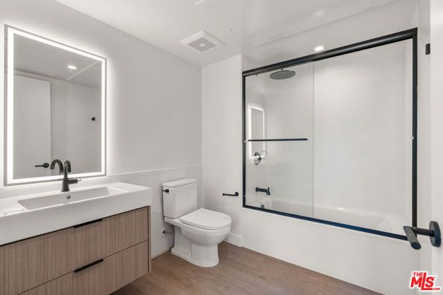 10700 Tabor Street 523, Los Angeles, CA 90034