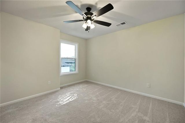 300 NW Earle Lane, Lee's Summit, MO 64081