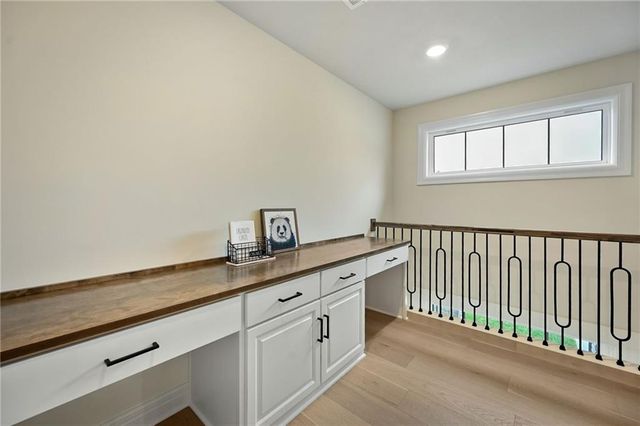 300 NW Earle Lane, Lee's Summit, MO 64081