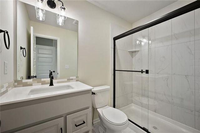 300 NW Earle Lane, Lee's Summit, MO 64081