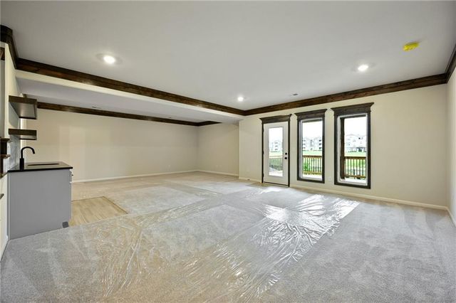 300 NW Earle Lane, Lee's Summit, MO 64081