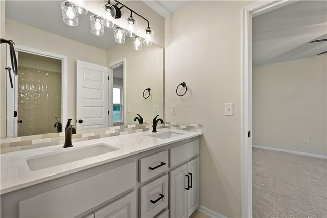 300 NW Earle Lane, Lee's Summit, MO 64081