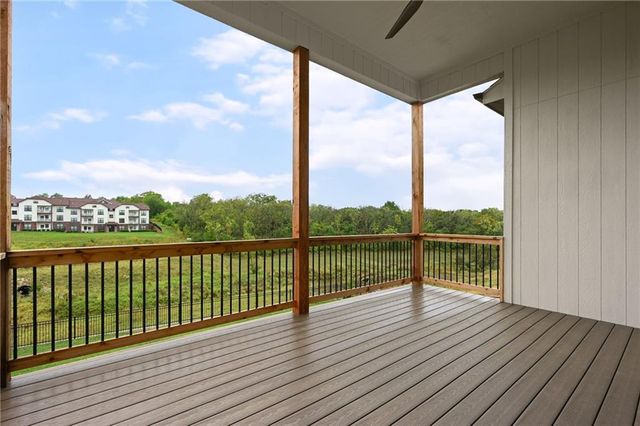 300 NW Earle Lane, Lee's Summit, MO 64081