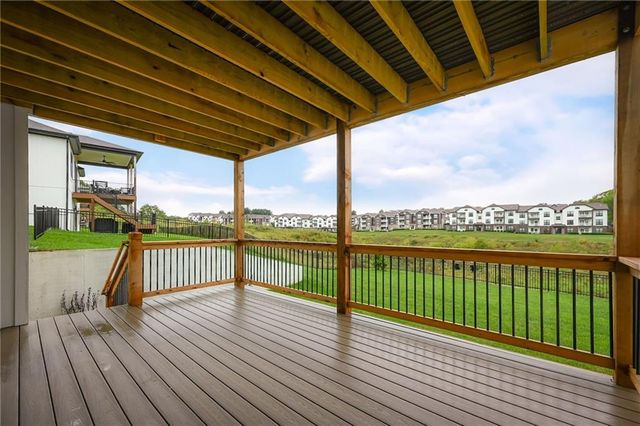 300 NW Earle Lane, Lee's Summit, MO 64081